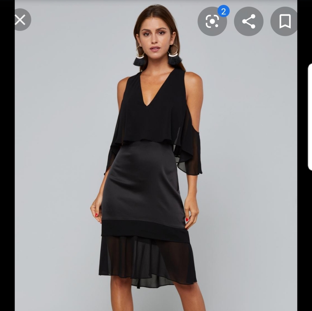 NWOT Bebe cold shoulder chiffon dress. - Picture 2 of 9